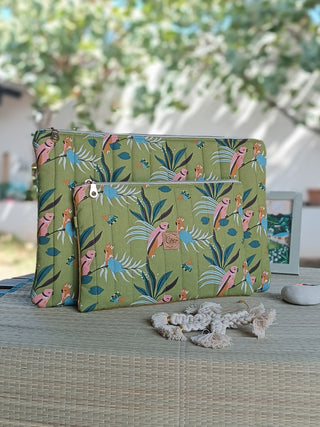 Pochette matelassée. Petites Perruches. Taille M