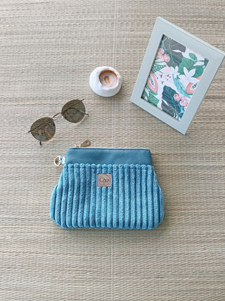 Pochette Bleu océan et bleu pétrole | Collection Douceur Velours