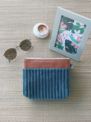 Pochette Bleu pétrole et camel | Collection Douceur Velours