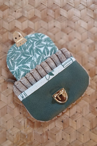 Porte monnaie zippé à rabat - Format Mini Feuillage vert, poche suédine.