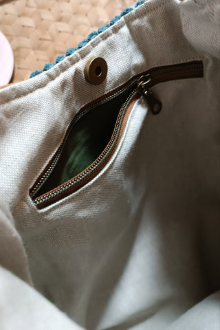 Sac Tulipe. Velours bleu et art deco