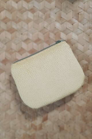 Porte monnaie zippé à rabat - Format Maxi - Citron. Poche suédine