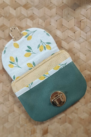 Porte monnaie zippé à rabat - Format Maxi - Citron. Poche suédine