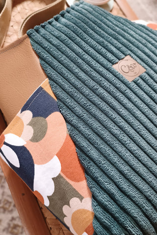 Sac Tulipe. Velours bleu et art deco